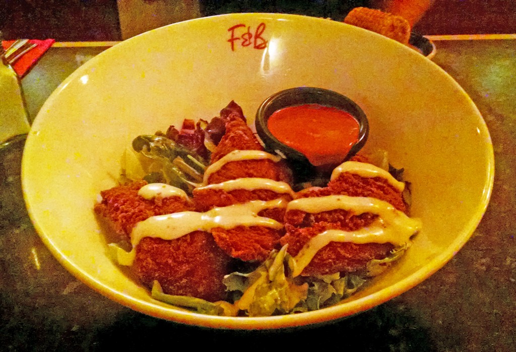 Hot 'n' spicy chicken and blue salad at Frankie and Benny's