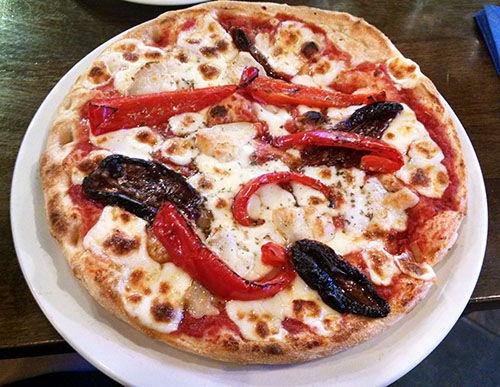 Chevre pizza at Cafe Brio, Olney